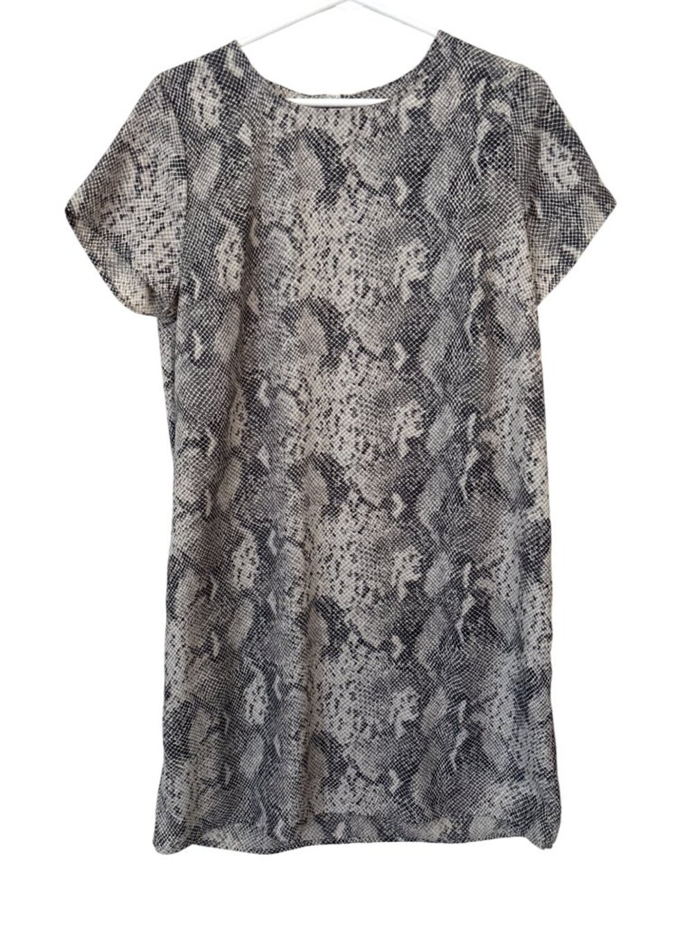 Gilli Shift Dress Size Medium Snakeskin Animal Print Short Sleeve Mini Polyester